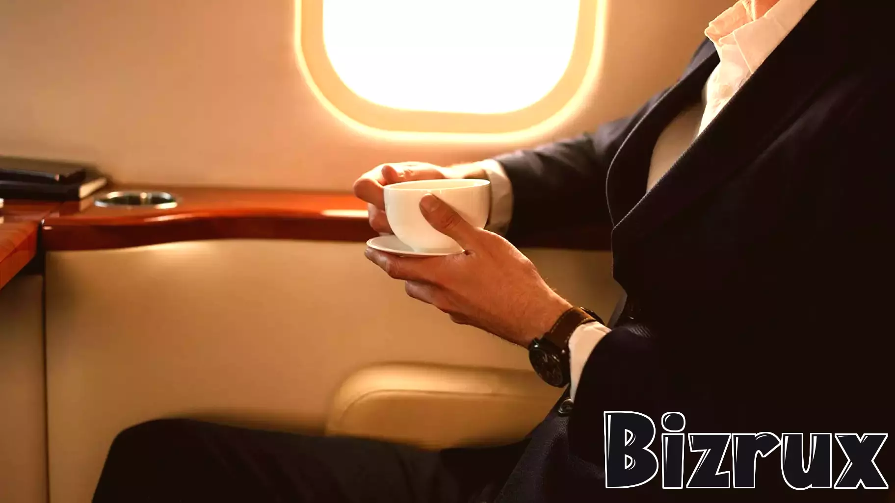 Boyfriend Faces Dilemma Over Flight Seating Choice with Girlfriend