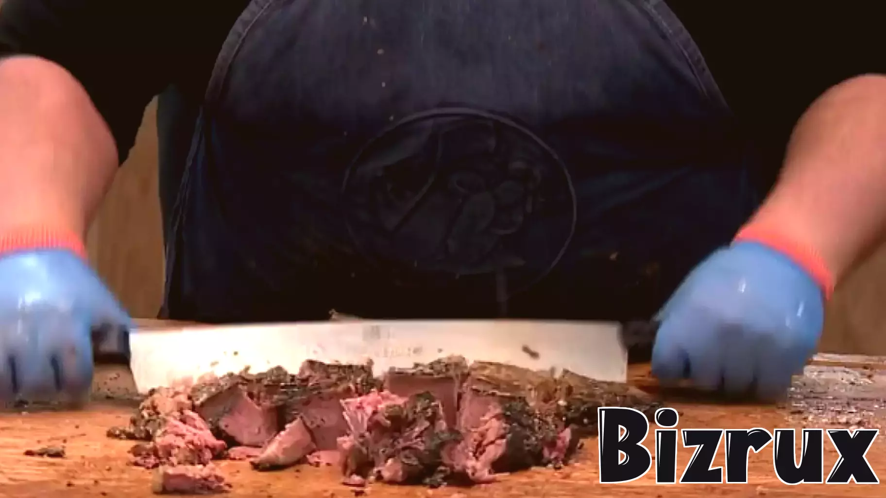 'Fresh brisket on the board': Buc-ee's is cooking up big business on its first day in Goodyear
