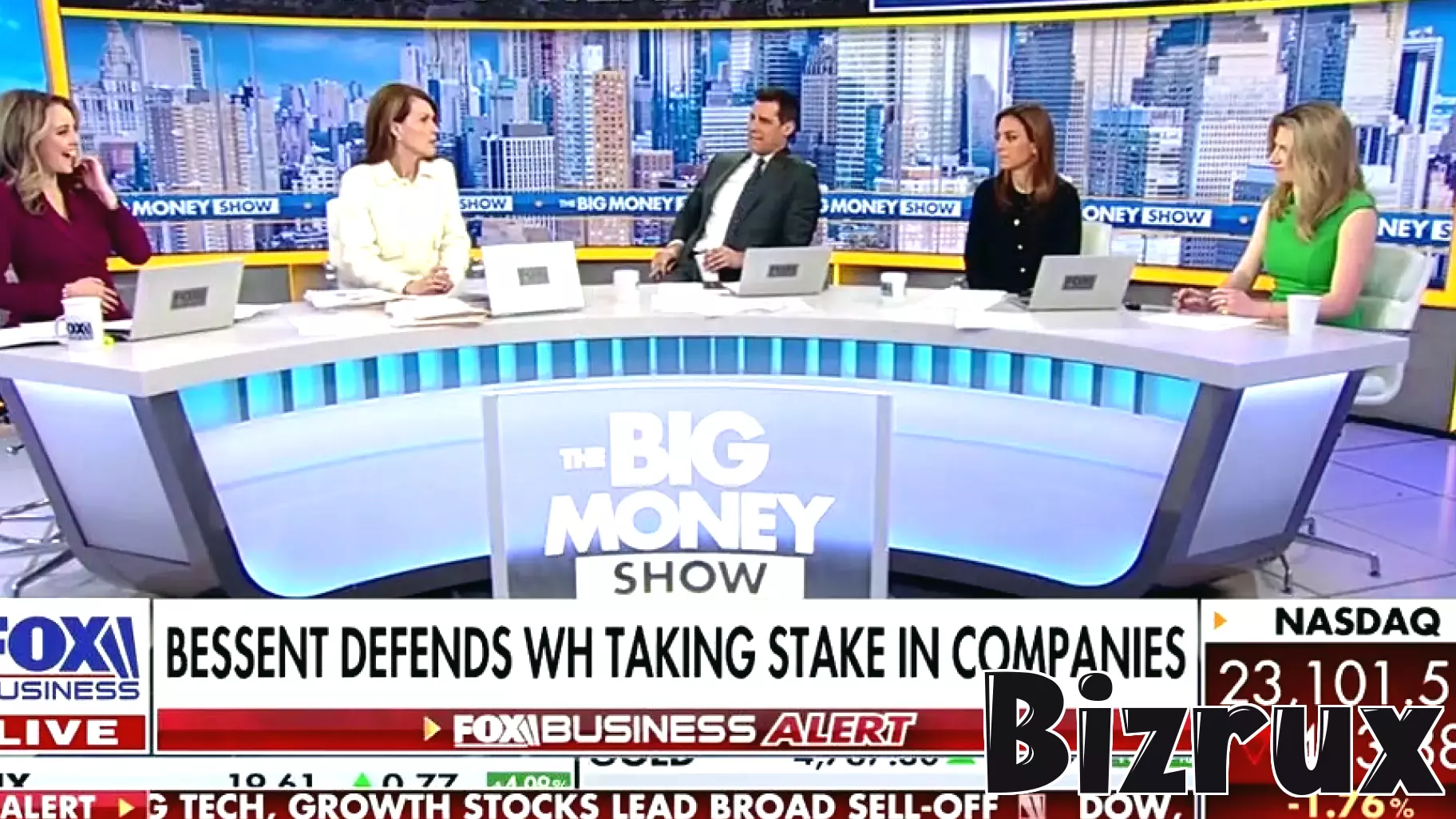 Trump Prepares for High-Stakes Talks at Davos with Global Business Leaders