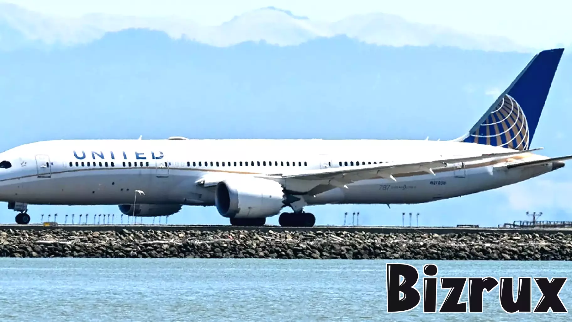 United Airlines Grounds All Mainline Flights Due to Technical Glitch