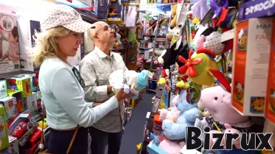 Small biz optimism flat amid opposing forces of better profits, worse sales expectations